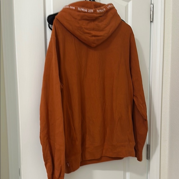 Supreme Orange Hoodie - Medium - Picture 5 of 6